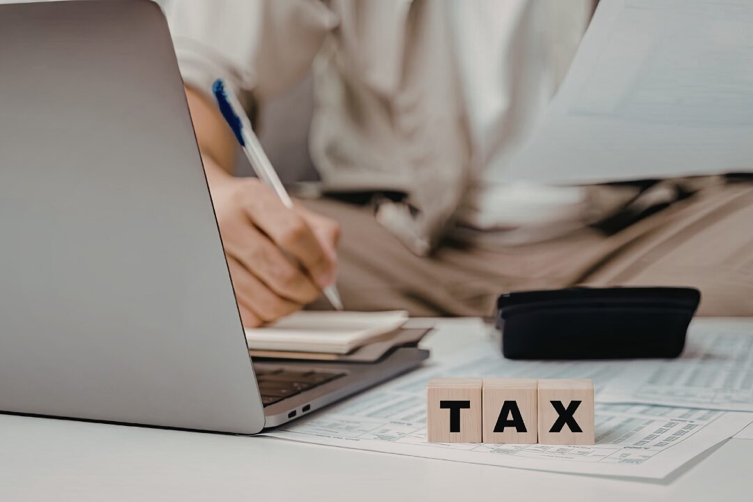【最大5年】確定申告ミスは取り戻せる？更正の請求・修正申告の違いと不動産投資家の対処法